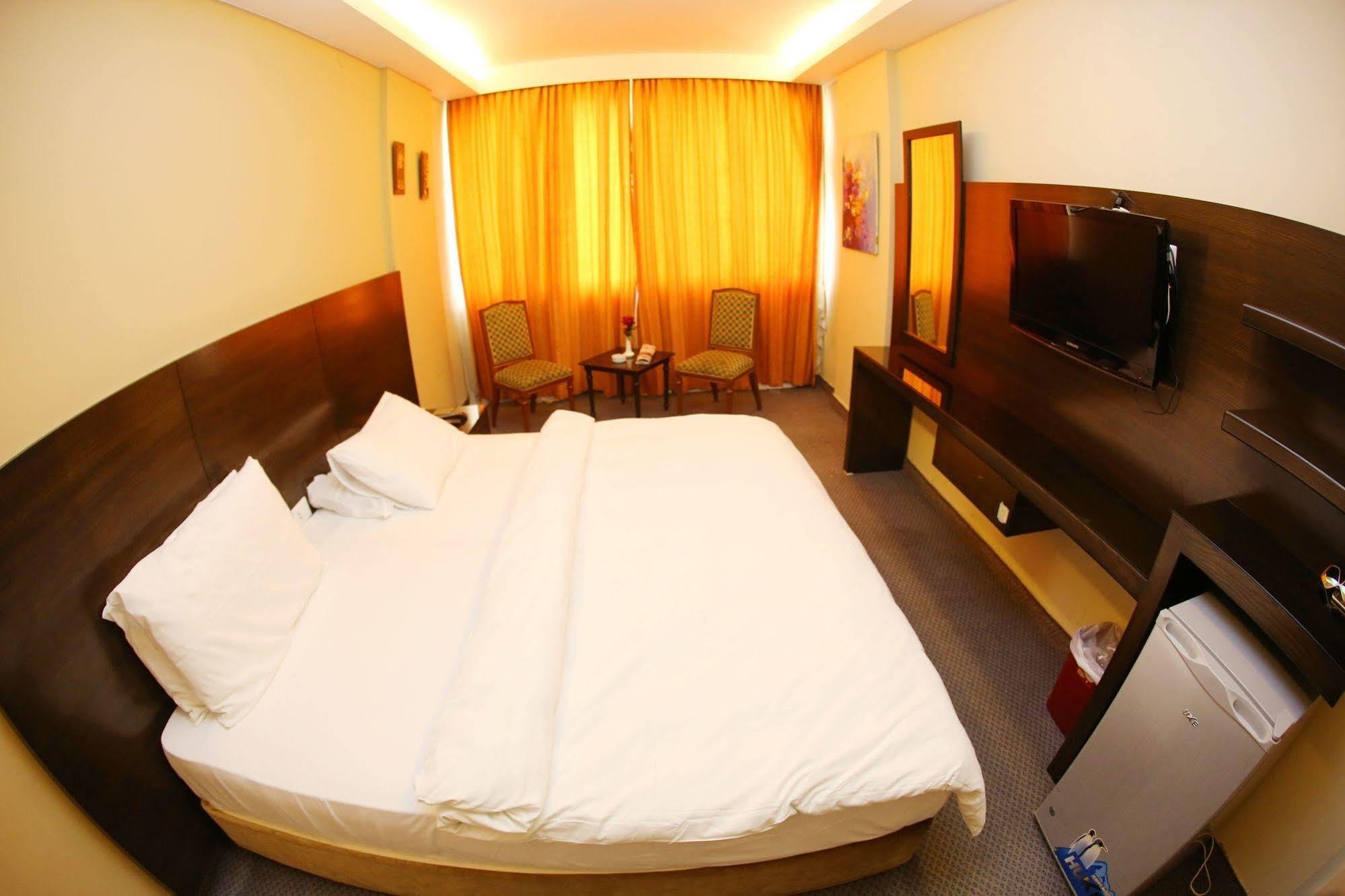 Le Marly Hotel Бейрут Екстер'єр фото