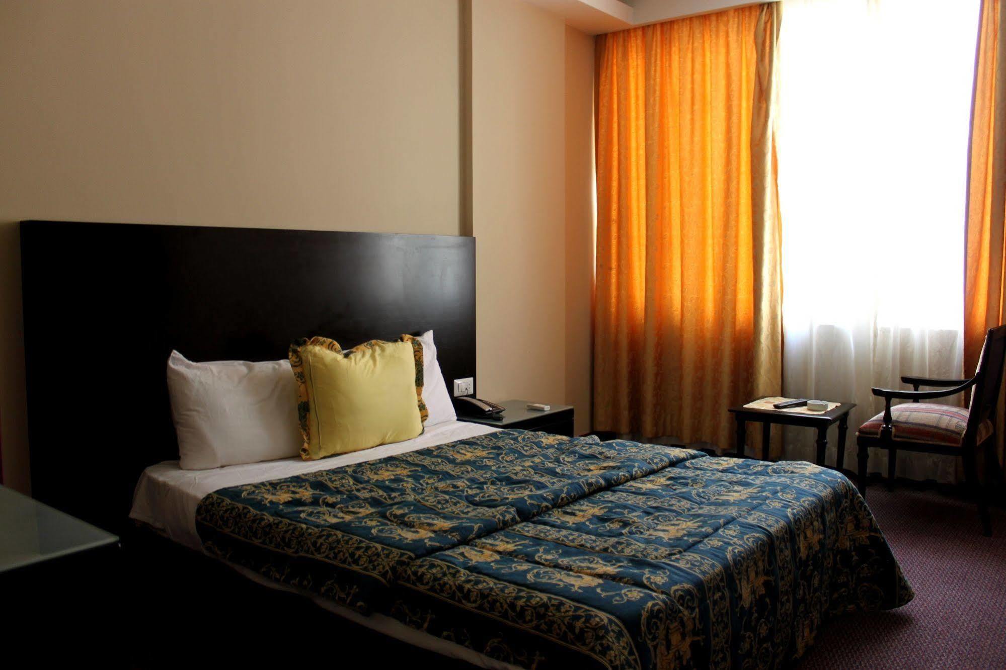 Le Marly Hotel Бейрут Екстер'єр фото